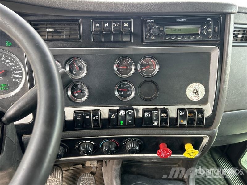 Kenworth T800 Traktorske jedinice