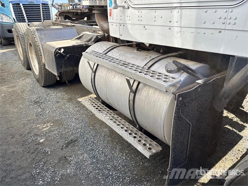 Kenworth T800 Седельные тягачи