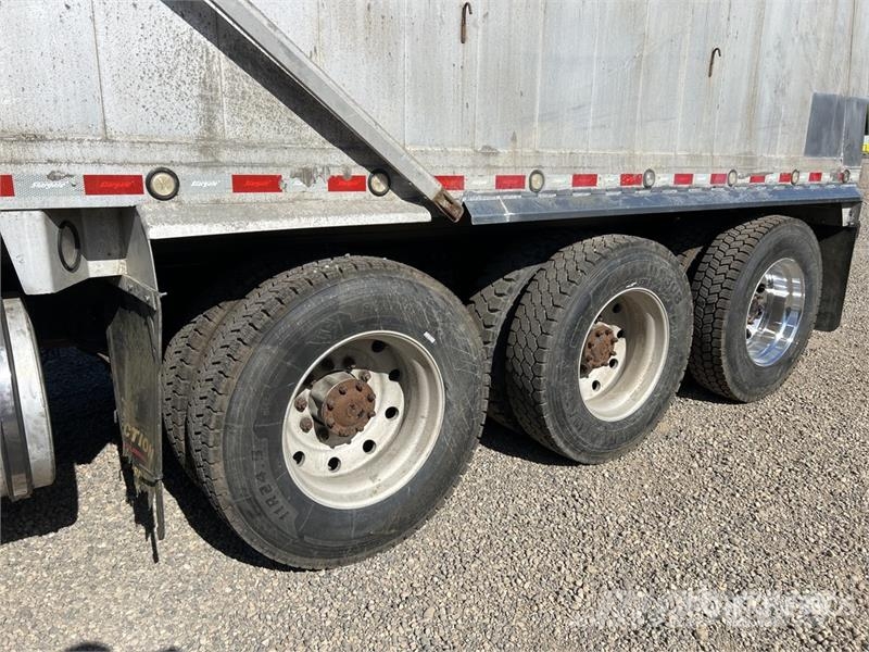 Kenworth T800 Lastbiler med tip