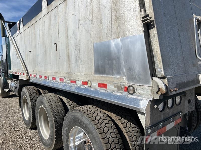 Kenworth T800 Lastbiler med tip
