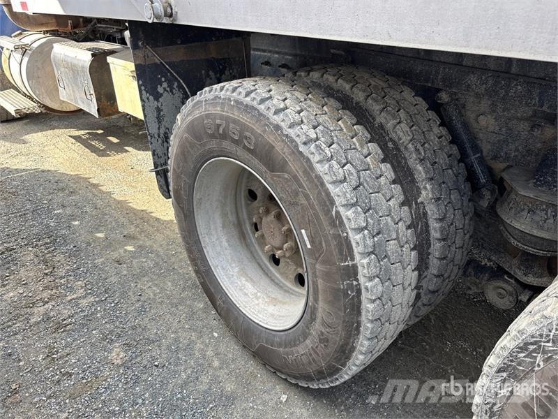 Kenworth T800 6x4 S/A Dump Truck Kipper