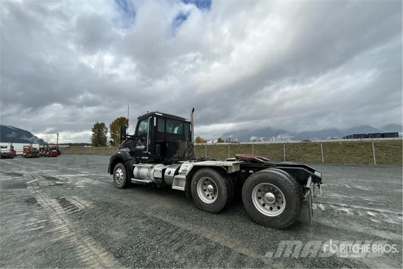 Kenworth T880 Sadulveokid