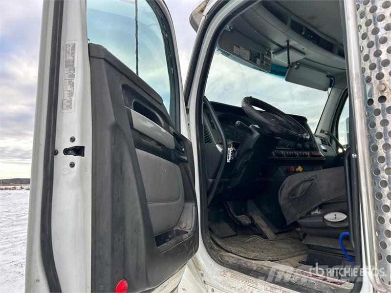 Kenworth T880 Lastbiler med tip