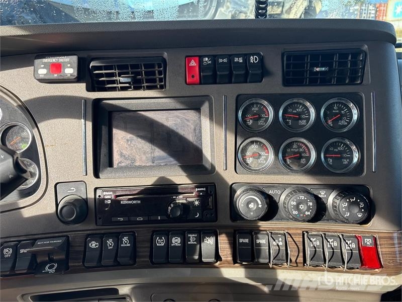 Kenworth T880 شاحنات قلابة