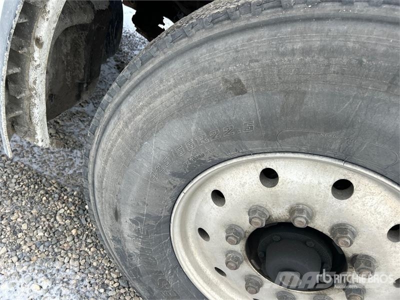 Kenworth T880 Lastbiler med tip