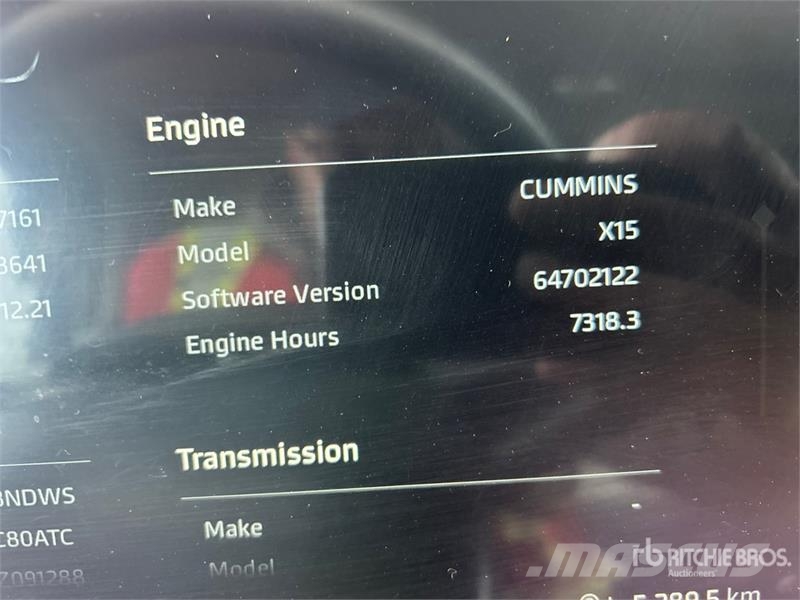 Kenworth T880 Tractor Units