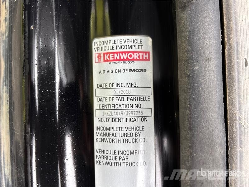 Kenworth T880 Savivarčių priekabų vilkikai