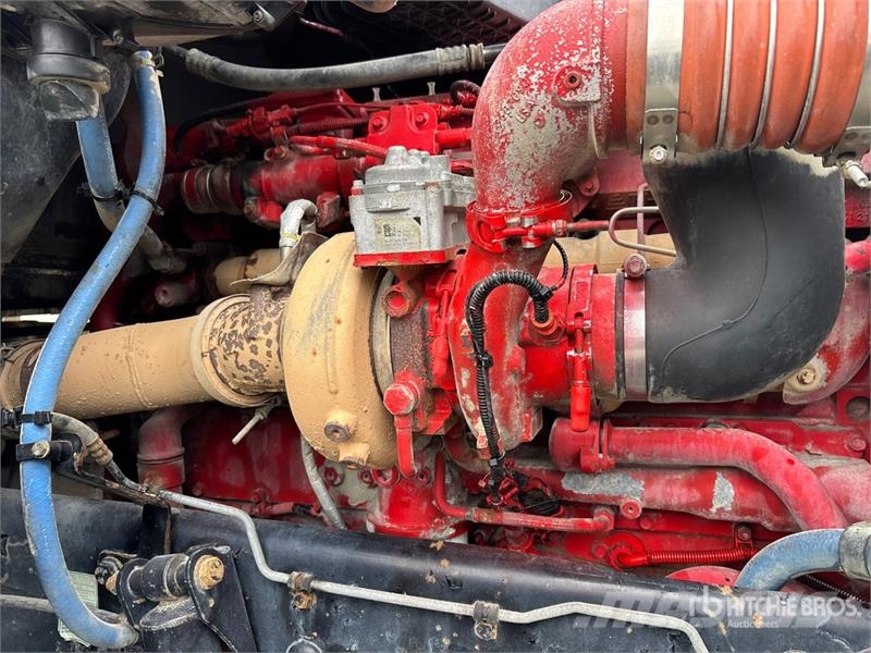 Kenworth T880 Savivarčių priekabų vilkikai
