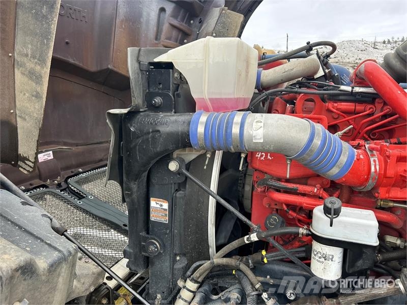 Kenworth T880 Tractor Units