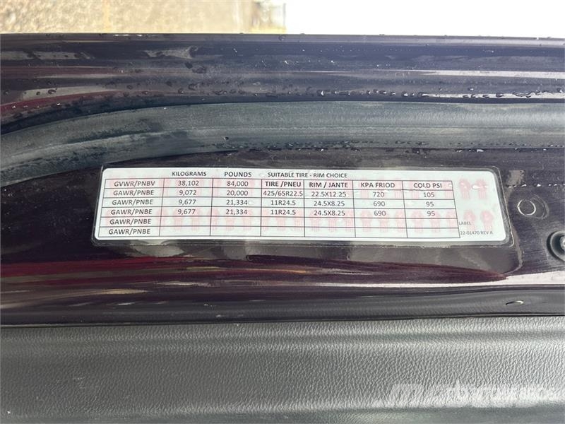 Kenworth T880 Tractor Units