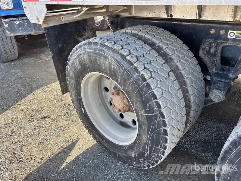 Kenworth T880 شاحنات قلابة