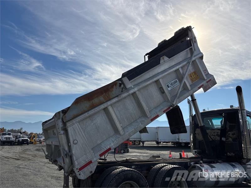 Kenworth T880 شاحنات قلابة