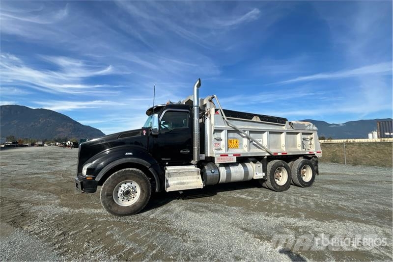 Kenworth T880 شاحنات قلابة