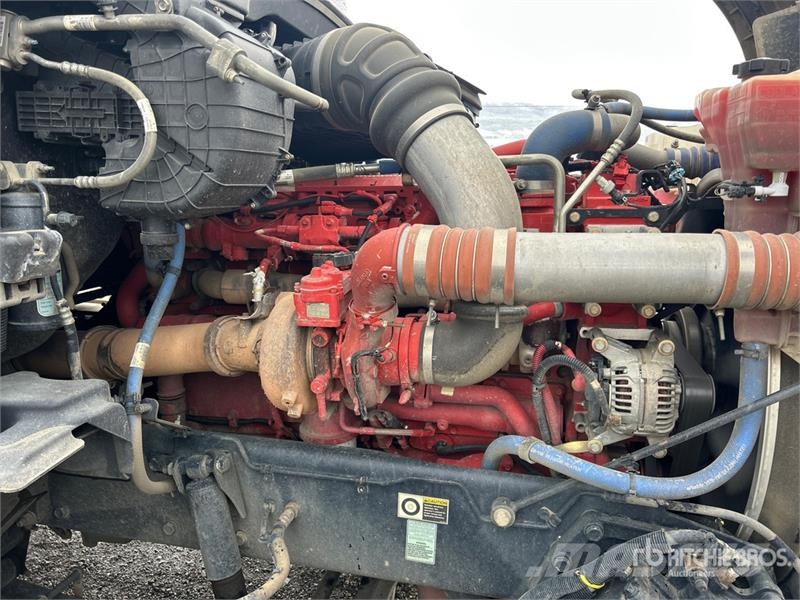 Kenworth T880 Tractor Units