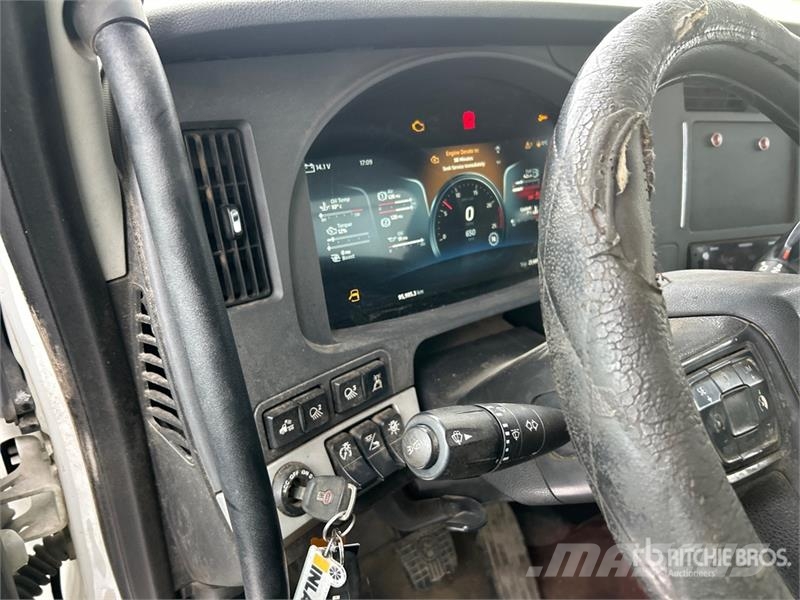 Kenworth T880 Lastbiler med tip