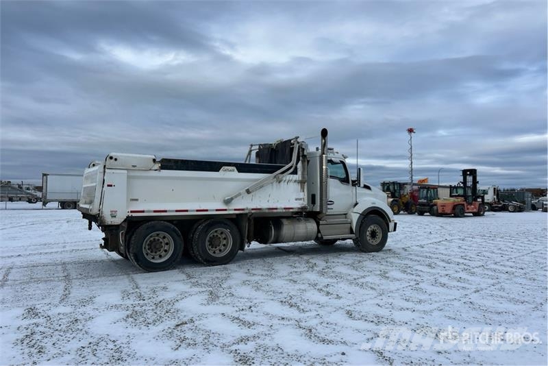 Kenworth T880 Lastbiler med tip