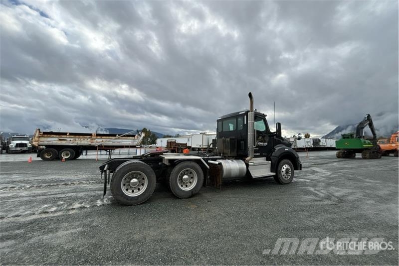 Kenworth T880 Sadulveokid