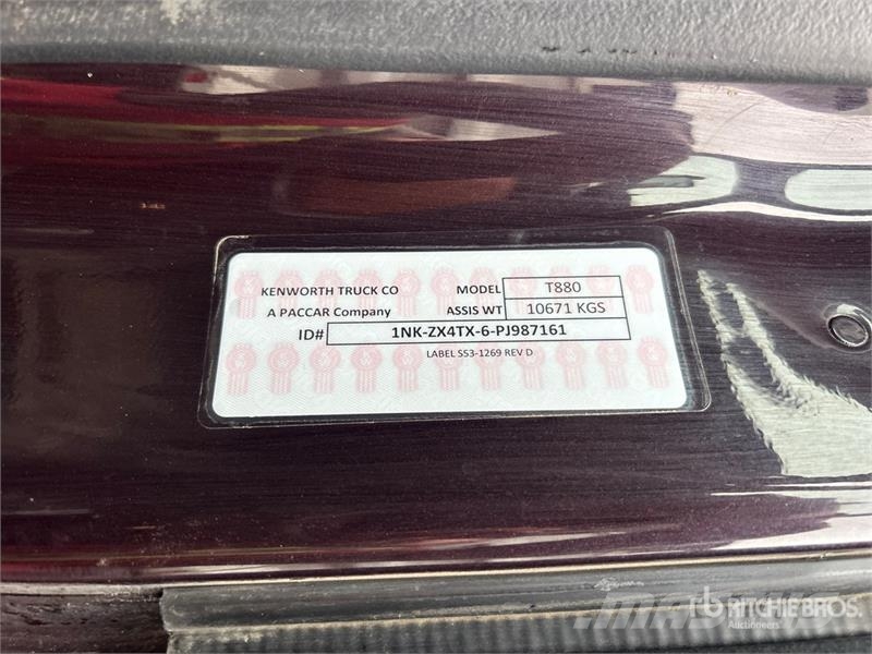 Kenworth T880 Tractor Units
