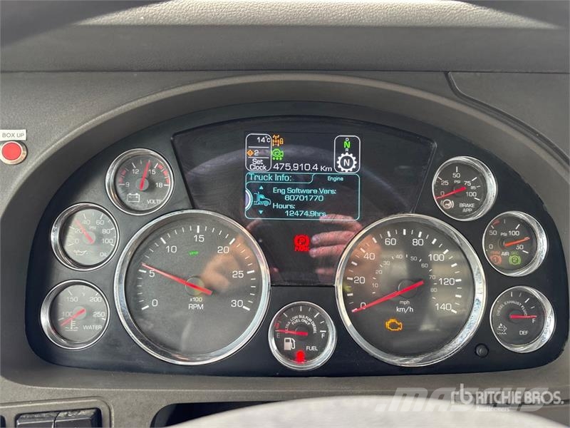 Kenworth T880 Savivarčių priekabų vilkikai