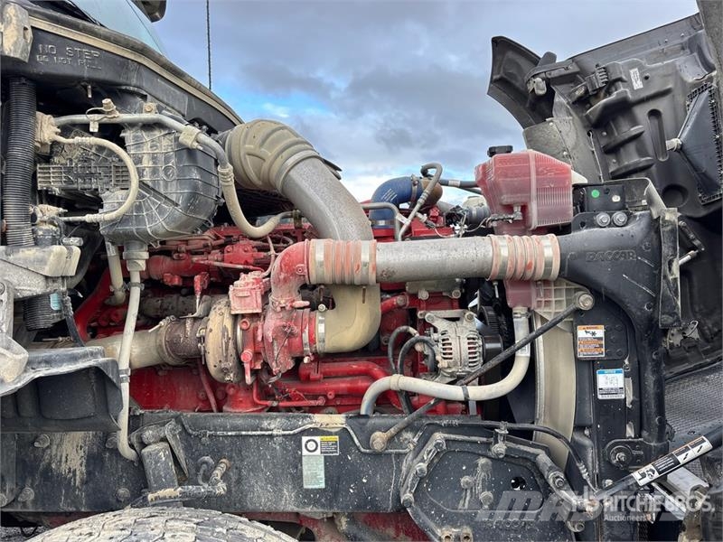 Kenworth T880 Sadulveokid