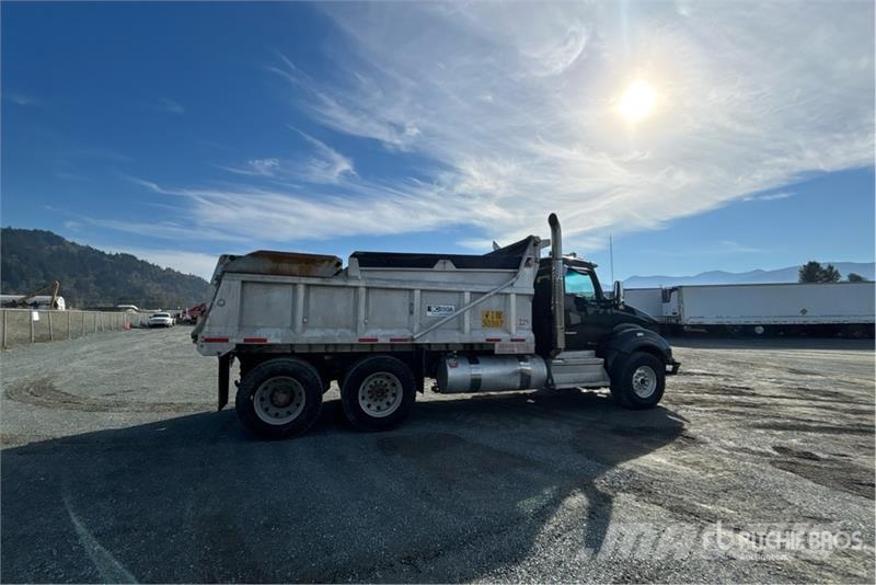 Kenworth T880 شاحنات قلابة