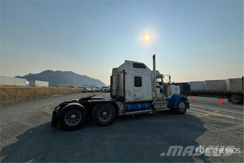 Kenworth W900 Motrici e Trattori Stradali