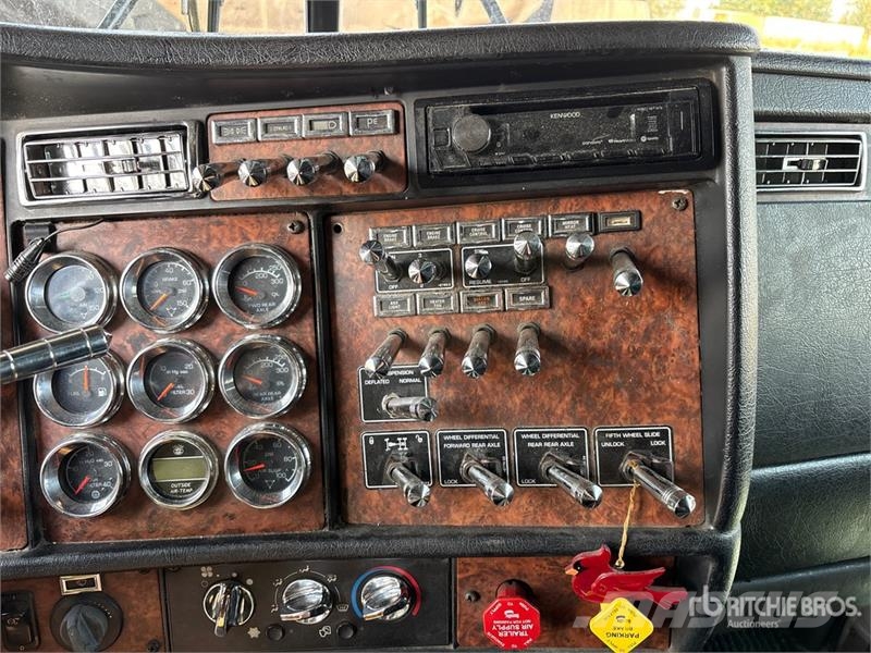 Kenworth W900 Motrici e Trattori Stradali
