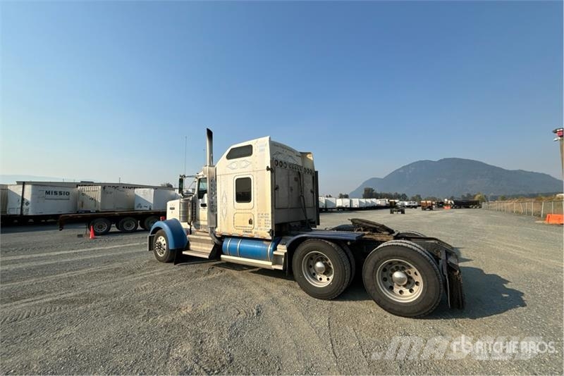 Kenworth W900 Motrici e Trattori Stradali