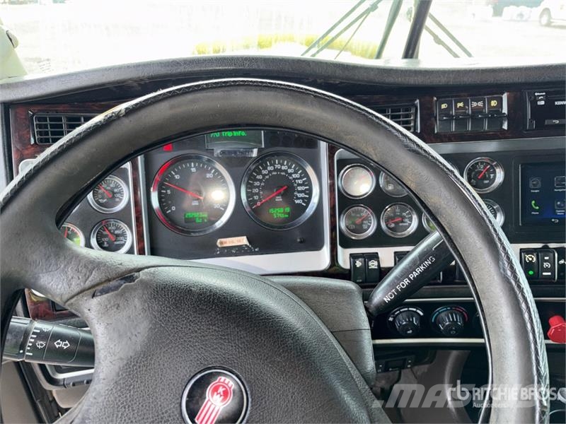 Kenworth W900 Sattelzugmaschinen