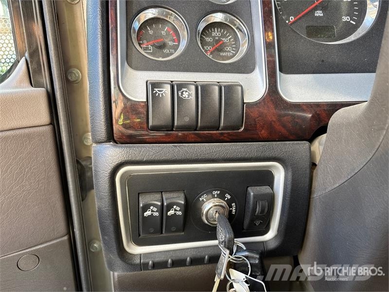 Kenworth W900 Tractor Units