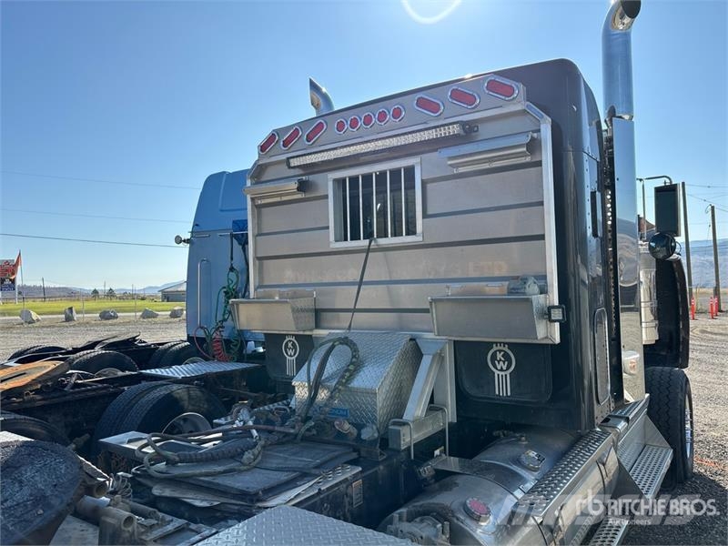 Kenworth W900 Tractor Units