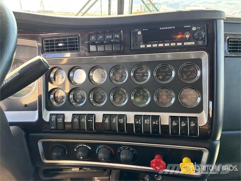 Kenworth W900 Tractor Units