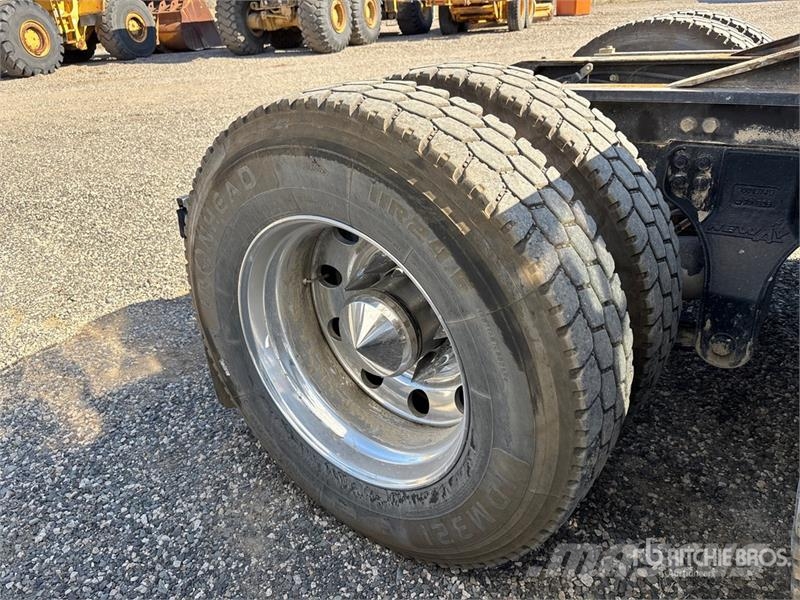 Kenworth W900 Tractor Units