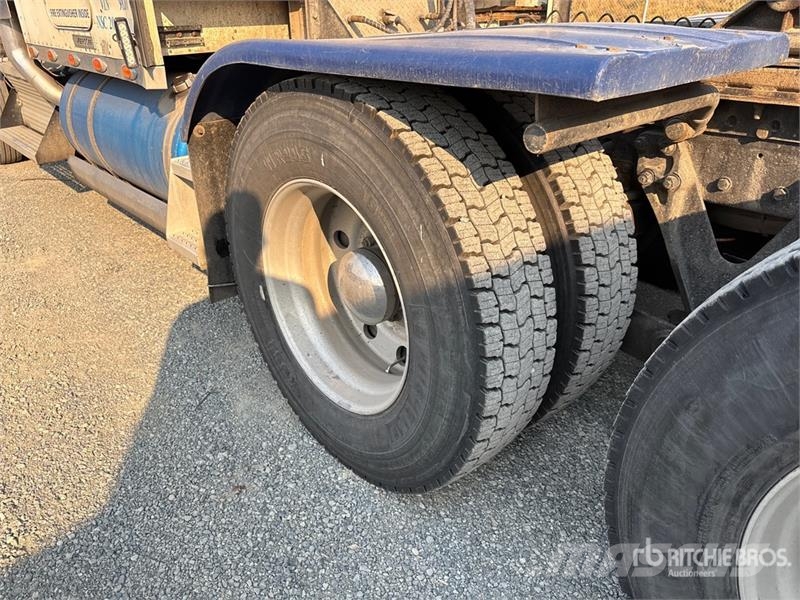 Kenworth W900 Motrici e Trattori Stradali