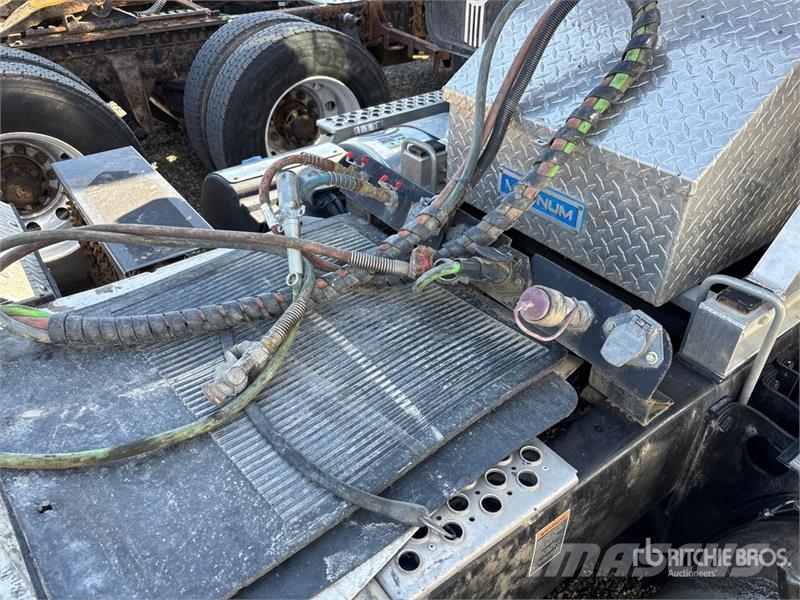 Kenworth W900 Tractor Units