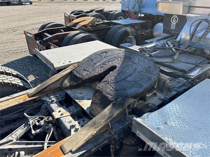 Kenworth W900 Tractor Units