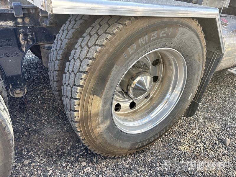 Kenworth W900 Tractor Units