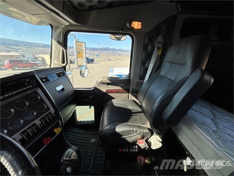 Kenworth W900 Tractor Units