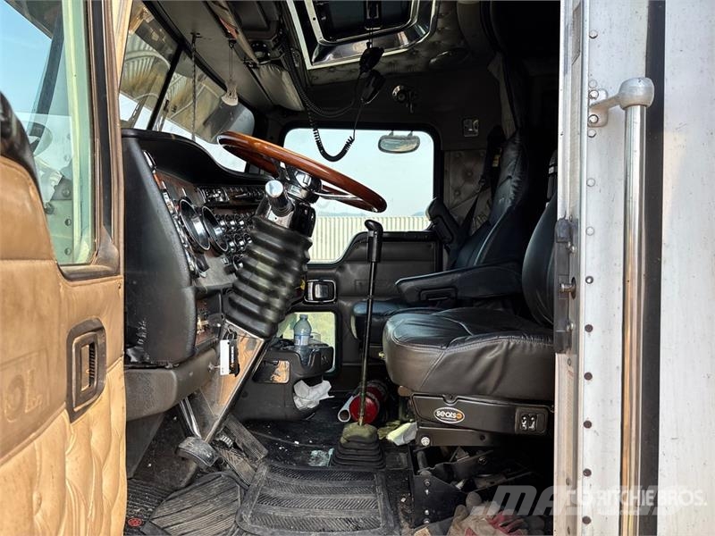 Kenworth W900 Motrici e Trattori Stradali
