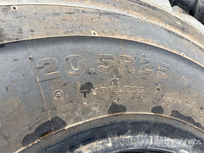  ko WA270-8 20.5 VMT L3 BS 20.5R25 Tires - Fits Bri Gume, točkovi i felne