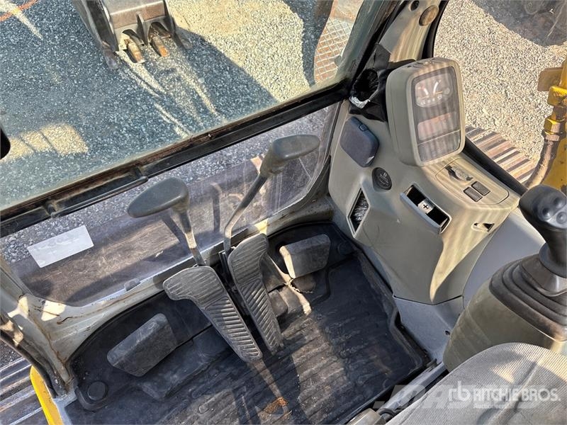 Kobelco SK70SR-1E Tracked Excavator Гусеничні екскаватори