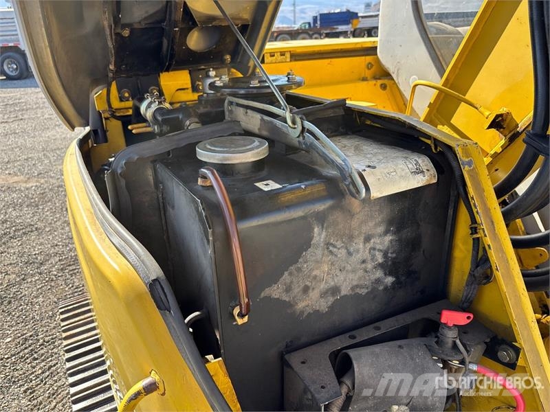 Kobelco SK70SR-1E Tracked Excavator Гусеничні екскаватори