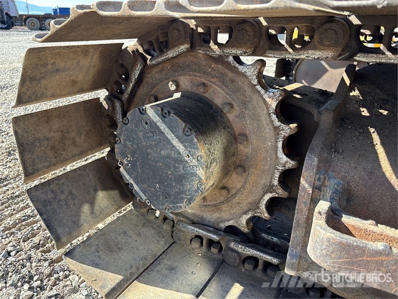 Kobelco SK70SR-1E Tracked Excavator Гусеничні екскаватори