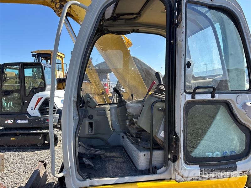 Kobelco SK70SR-1E Tracked Excavator Гусеничні екскаватори