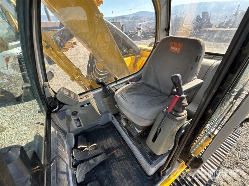 Kobelco SK70SR-1E Tracked Excavator Гусеничні екскаватори