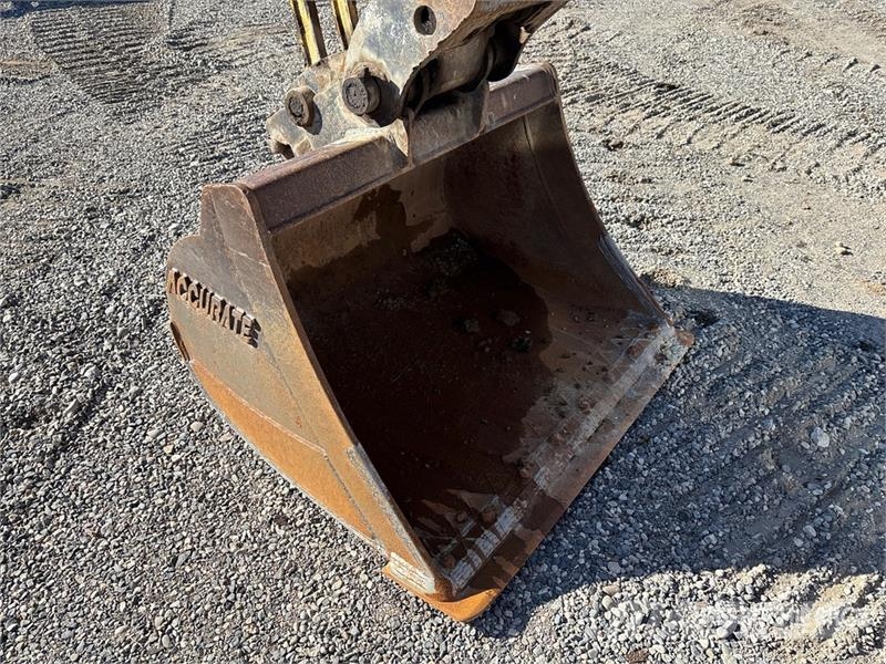 Komatsu 200LC-3 Kāpurķēžu ekskavatori