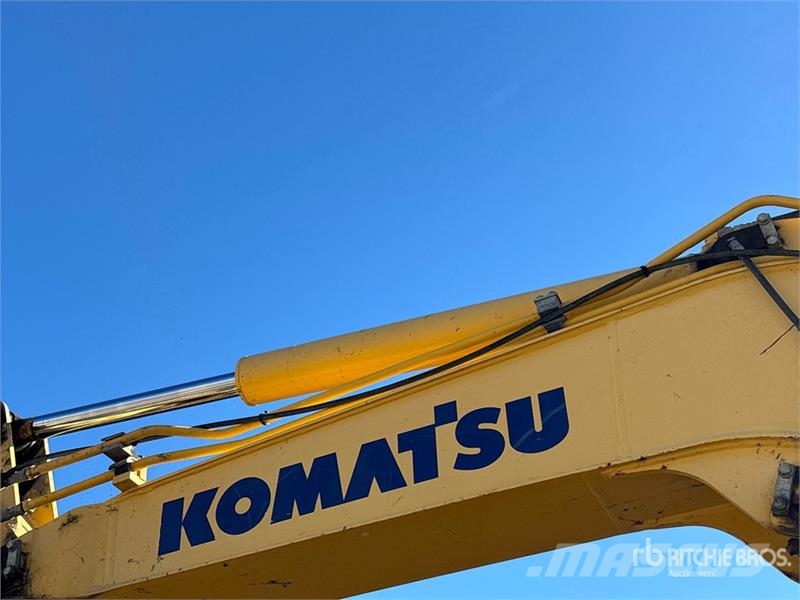 Komatsu 200LC-3 Pásová rýpadla