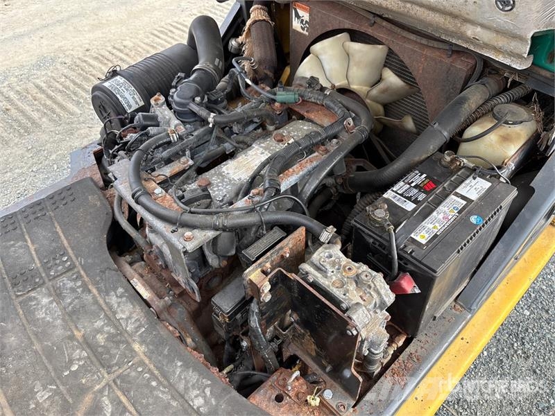 Komatsu FG25T-14 3750 lb Cushion Tire Forklift Šakiniai krautuvai - Kita