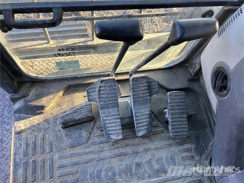 Komatsu PC390-11 Tracked Excavator Crawler excavators