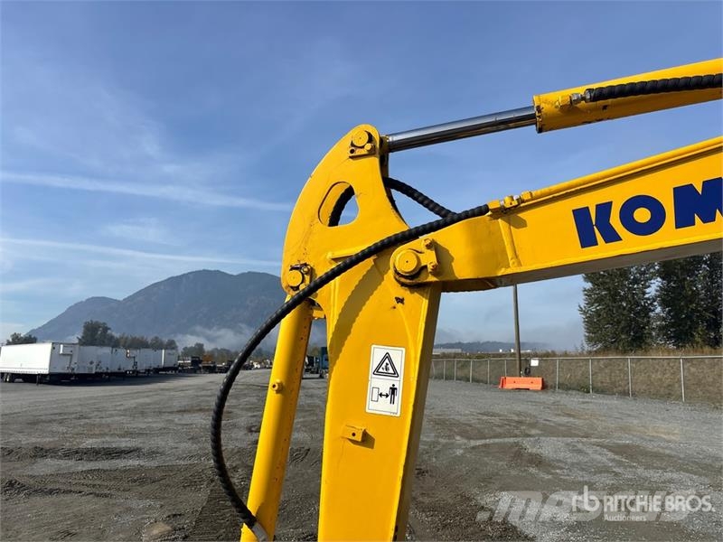 Komatsu PC40MR-2 حفارات صغيرة أقل من 7 طن (حفارات صغيرة)